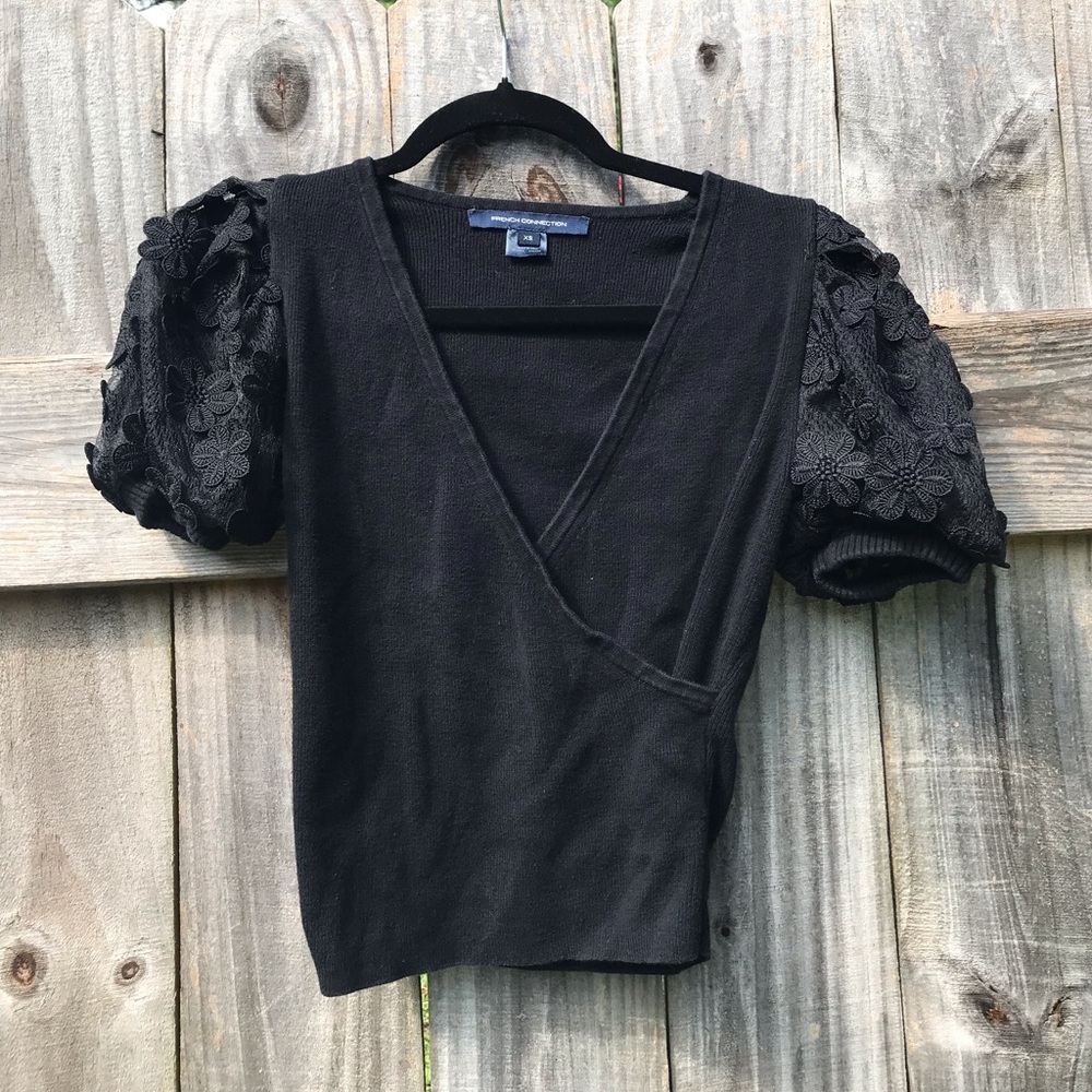 French Connection Black Flower Puff Sleeve Top Sz. XS